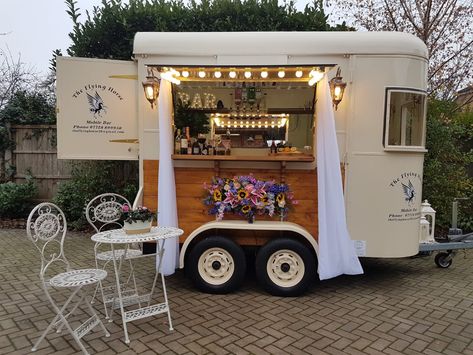 Coffe Mobile Bar, Food Carts Design, Bakery Truck Ideas, Mobile Charcuterie Truck, Mobile Bakery Ideas, Pop Up Coffee Bar, Coffee Mobile Cart, Coffee Van Ideas Mobile Cafe, Coffee Truck Ideas Mobile Cafe