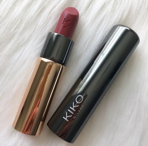 Kiko Milano Lipstick, Kiko Lipstick, Makeup Kiko, Olive Skin Lipstick, Kiko Cosmetics, Makeup Tools Products, Lipstick For Dark Skin, Best Eyeshadow Palette, Lipstick For Fair Skin