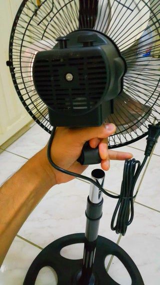 Converting a Pedestal Fan to Wall Mount. : 7 Steps (with Pictures) - Instructables Garage Fan Ideas, Small Screened Porch, Garage Fan, Patio Fan, Wall Mount Fans, Wall Mounted Fan, Room Fan, Pedestal Fan, Wall Fan