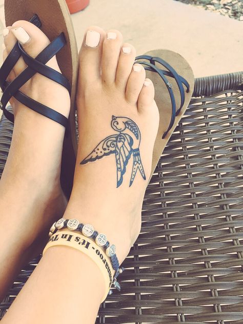 bird tattoo, foot tattoo Cute Ankle Tattoos, Tattoo Foot, Ankle Tattoo Designs, Ankle Tattoos For Women, Anklet Tattoos, Foot Tattoos For Women, Bird Tattoo, Tattoo Designs For Girls, Side Tattoos