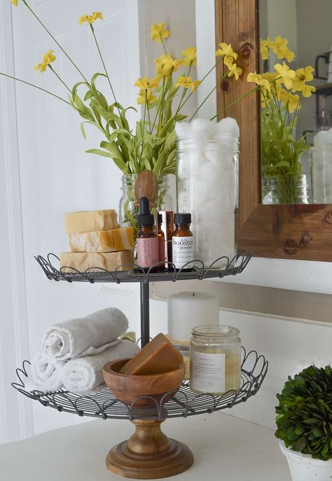 5 Ways to Style a Tiered Tray. Farmhouse style tiered tray in bathroom. Bathroom Tiered Tray Decor, Bathroom Tiered Tray, Bathroom Tray Decor, Restroom Ideas, Modern Vintage Bathroom, Organising Ideas, Top Bathroom Design, Vintage Bathroom Decor, Living Room Plants