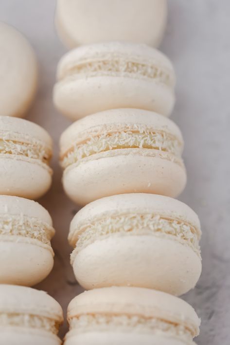 Macarons Filling, Macarons Filling Recipe, Coconut Ganache, Coconut Macarons, Macaroon Filling, Coconut Macaron, Easy Macaroons Recipe, French Macaroon Recipes, Macaron Filling