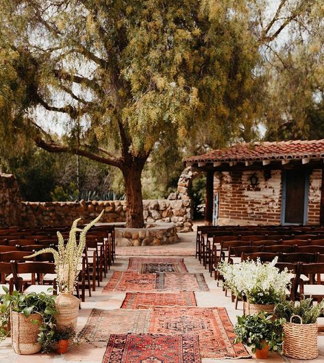 Beautiful Places To Get Married, Most Beautiful Wedding Venues, Hacienda Wedding, San Diego Wedding Venues, Wedding Venues Indoor, Southern California Wedding Venues, Beautiful Outdoor Wedding, Most Beautiful Wedding, Wedding Venues Beach