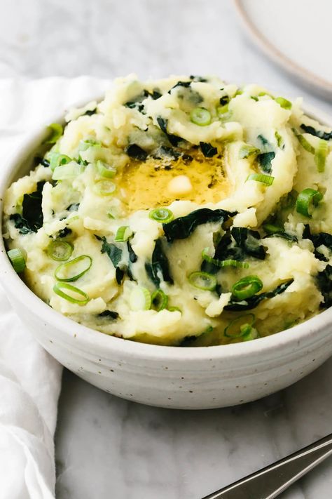 Irish Mashed Potatoes, Irish Colcannon, Colcannon Recipe, Irish Lamb Stew, Garlicky Kale, Irish Dishes, Whipped Potatoes, Herb Roasted Potatoes, Irish Christmas