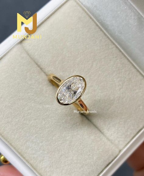 Solitaire Ring Oval, Engagement Ring Bezel, Gold Ring Vintage, Oval Moissanite Ring, Bezel Engagement Ring, Dream Rings, Ring Proposal, Lab Grown Diamond Engagement Ring, Future Engagement Rings