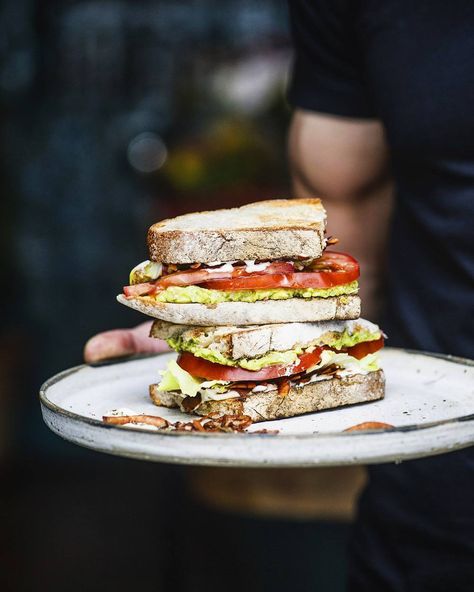 Bacon. Lettuce. Tomato. Avocado. Creme Fraiché. Toasted Sourdough. The simple things. Lunch served. Courtesy: Izzy Crocker | The Curious Pear | Suitcase Magazine Blog: http://ift.tt/1vCV6pv #manvswild #cheflife #grill #grilling #bbq #barbecue #parrilla #asado #food #foodporn #lunchtime #lunch #brunch #meat #meatlover #paleo #beef #steak #burger #hamburger #bacon #blt #animalsofinstagram #eattheworld #eeeeeats #chef #beautifulcuisines #f52grams #ftw #firemakeseverythingbetter . . . @foodrepublic @buzzfeedfood @foodgawker @foodbeast @thefeedfeed @gourmetartistry @theartofplating @gastroart @beautifulcuisines @gastronogram @foodandwine @nytfood @todayfood @huffposttaste @food52 Brunch Meat, Avocado Ideas, Bacon Blt, Steak Burger, Rustic Food Photography, Photography Food Styling, Avocado Creme, Breakfast Photography, Tomato Avocado