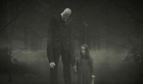 Slenderman Real, Horror Girl, American Horror Story Seasons, Urban Legend, Miss Peregrine, Slender Man, Horror Themes, Slenderman, Horror Icons