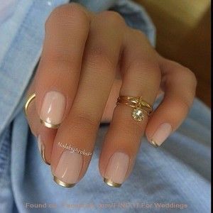 Mail Designs Elegant, Neutral Everyday Nails, New Year’s Nails Short, Classy Wedding Nails For Bride, Nails With Gold Tips, Gold Tip Nails, French Manicure Designs, Pretty Designs, Manicures Designs