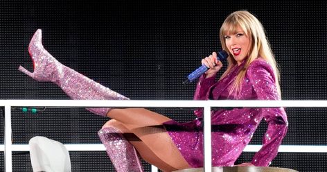 The musical megastar may be the rare celebrity with the cultural influence to shift the political tides. Man Outfit, Taylor Swift Tour Outfits, Taylor Swift New, Swift Tour, Estilo Taylor Swift, Taylor Swift Outfits, Billboard Music, Taylor Swift Concert, Billboard Music Awards