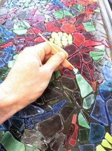 I love stained glass! This is how I made a large mosaic glass light for my ceiling using scrap glass.#diy #mosaicglass #walldecor #upcycle #howto #diy #diys #craft #crafts #crafting #howto #ad #handmade #homedecor #decor #makeover #makeovers #redo #repurpose #reuse #recycle #recycling #upcycle #upcycling #unique Glass Mosaic Diy, Glass On Glass Mosaic, Mosaic Patio Table, Decor Makeover, Sea Glass Mosaic, Diy Mosaic, Glass Diy, Photo Mosaic, Globe Decor