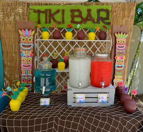 Surf And Turf Party Theme, Birthday Party Backyard Ideas, Beach Theme College Party, Beach Sweet 16 Party Ideas, Obx Food Ideas, At The Beach Birthday Party, Beach Themed 30th Birthday Party, Summer Bday Party Themes, Cute Summer Birthday Party Ideas