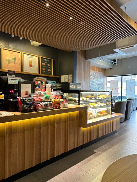 Starbucks Counter Design, Pizza Counter Design, Starbucks Cafe Interior, Bloxburg Starbucks, Starbucks Bloxburg, Starbucks Counter, Starbucks Building, Starbucks Cafeteria, Starbucks Interior