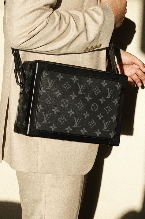 Louis Vuitton Soft Trunk Bag, Lv Soft Trunk, Louis Vuitton Soft Trunk, Black Louis Vuitton Bag, Louis Vuitton Mens Bag, Mens Designer Bag, Expensive Purses, Louis Vuitton Messenger Bag, Bag Louis Vuitton