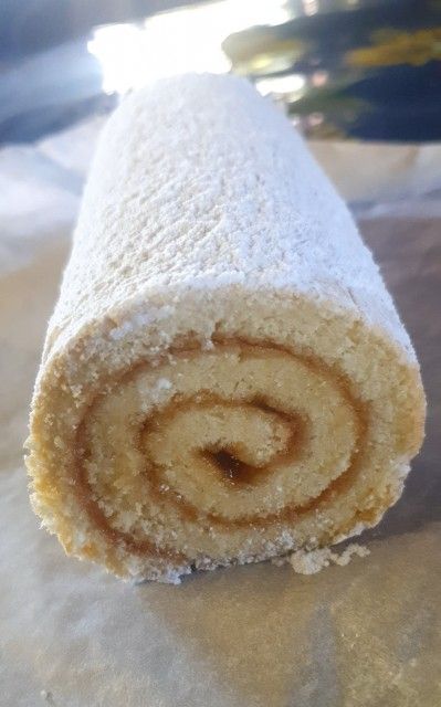 Apricot Jam Swiss Roll recipe by Indira Maharaj Apricot Roll Recipe, Jam Swiss Roll, Swiss Roll Recipe, Cake Tray, Cakes Recipes, Swiss Roll, Apricot Jam, Roll Recipe, Vanilla Essence