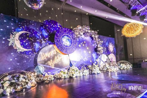 Galaxy Themed Photoshoot, Northern Lights Party Theme, Space Prom Theme, Galaxy Theme Wedding, Galaxy Birthday Party Decorations, Galaxy Party Decorations, Galaxy Themed Party, Transitions Ideas, Galaxy Backdrop