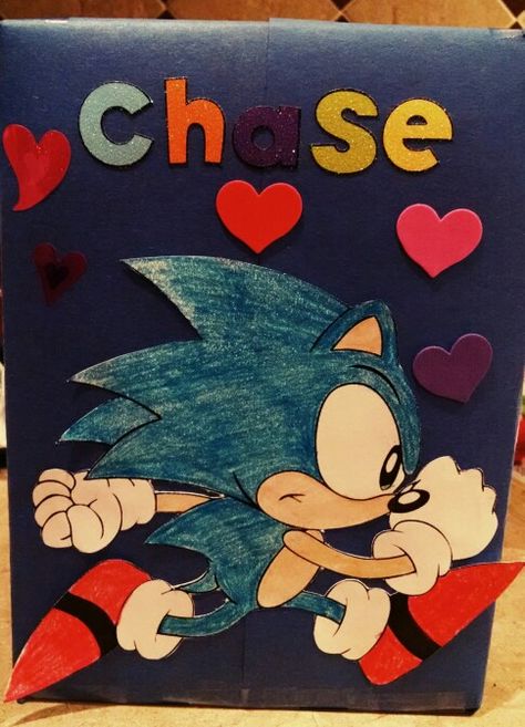 Sonic the hedgehog Valentine box Sonic Valentines Day Boxes, Sonic Valentines, Robot Valentine Cards, Corbin Dallas, Hedgehog Valentine, Valentine's Boxes, Valentine Box Ideas, Preschool Valentine Crafts, Kids Valentine Boxes