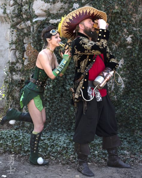 Cosplay Disney steampunk Peter Pan And Captain Hook Costumes, Captain Hook Cosplay, Steampunk Tinkerbell, Steampunk Disney, Captain Hook Costume, Cosplay Disney, Fairy Tea Parties, Youth Theatre, Cosplay Inspiration