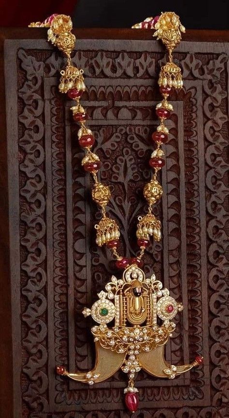 Neck Pieces Jewelry, Stone Bead Jewelry, Antique Gold Jewelry Indian, Fancy Jewelry Necklace, Antique Jewellery Designs, Beaded Necklace Designs, Bridal Diamond Jewellery, Mens Gold Jewelry, Indian Jewellery Design Earrings