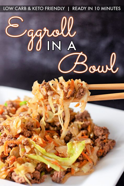 Starring tender ground beef, fresh greens and the salty tang of soy sauce, Egg Roll in a Bowl is an easy and flavorful recipe you'll want to add to your regular dinner rotation. These healthy ingredients are sautéed together with a handful of zesty spices to make the perfect one-pan, low-carb meal. Kroger Recipes, 15 Minute Dinners, Eggroll In A Bowl, Beef Cabbage, Egg Roll In A Bowl, Dinner Keto, Slaw Recipe, Asian Slaw, Dinner Rotation