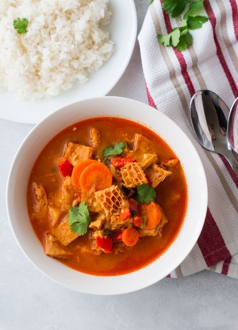 Dominican Style Tripe Stew (Mondongo) - A warm comforting stew made with beef tripe, onion, garlic, peppers, carrots, potatoes, tomato sauce, and cilantro. #tripestew #menudo #mondongo #recipe #DominicanFood #MexicanFood Tripe Stew, Tripe Recipes, Tripe Soup, Dominican Style, Dominican Recipes, Caribbean Foods, Hispanic Dishes, Beef Tripe, Chile Recipes