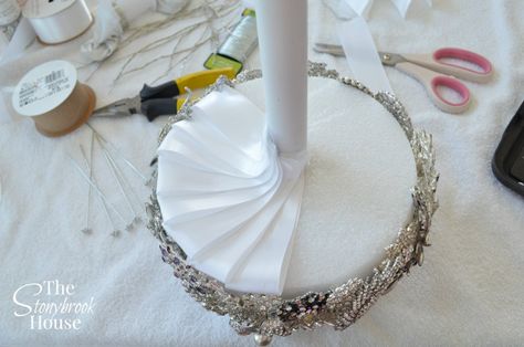 Ribbon Finishing for underneath Brooch Bouquet Brooch Bouquet Tutorial, Brooch Bouquet Diy, Fabric Flower Bouquet, Jeweled Bouquet, Bouquet Tutorial, Bridal Brooch Bouquet, Wedding Brooch Bouquets, Brooch Diy, Diy Wedding Bouquet