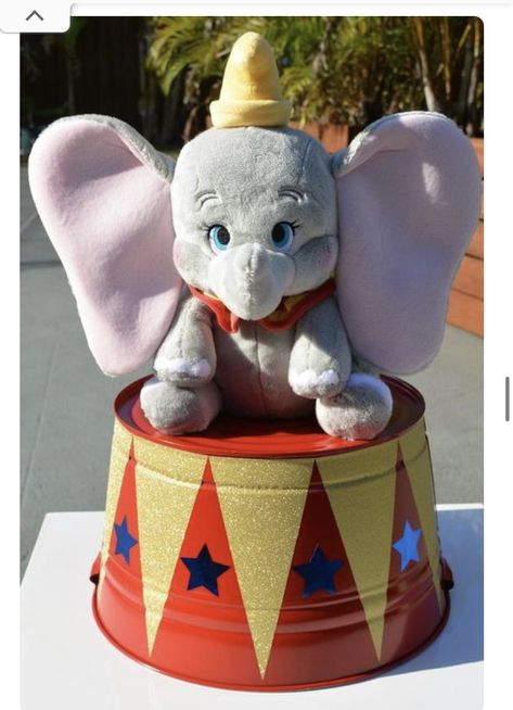 Dumbo Christmas, Circus Birthday Party Decorations, Dumbo Birthday, Dumbo Birthday Party, Carnival Baby Showers, Circus 1st Birthdays, Circus Birthday Party Theme, Carnival Birthday Party Theme, Circus Carnival Party