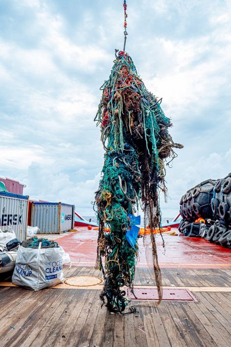 The Ocean Cleanup to make products from collected marine plastic Pacific Garbage Patch, Great Pacific Garbage Patch, Make Products, Ocean Waste, Ocean Cleanup, Protest Posters, Under The Ocean, State Of Texas, Sustainable Products