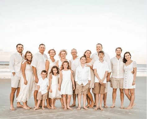 White Outfits Photoshoot Family, White Family Photo Outfits Beach, Beach Family Outfits Picture Ideas, Beach Family Photos White And Khaki, Family Matching Beach Outfits, All White Beach Photo Shoot Family, Beach Outfit For Family Pictures, Family Pictures Wearing White, Beach Outfit Pictures Family Portraits