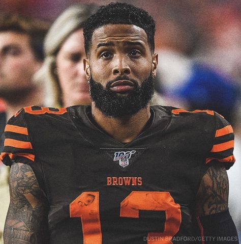 Odell Beckham is a stud. Need to get him the ball Black Fade Haircut, Beard And Mustache Styles, Black Hairstyle, Mood With Bae, Black Fade, Black Men Beards, Mustache Styles, Black Men Haircuts, Odell Beckham