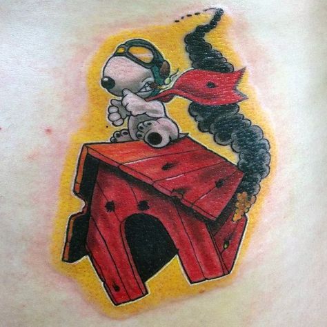 70 Snoopy Tattoo Ideas For Men - Peanuts Pet Beagle Designs Snoopy Tattoo Ideas, Red Baron Snoopy, Snoopy Red Baron, Snoopy Drawing, Kitty Tattoos, Ace Tattoo, Pug Tattoo, Gang Tattoos, Snoopy Tattoo