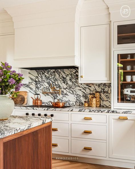 All posts • Instagram Kitchen Marble Backsplash, Hollywood Regency Kitchen, Two Tone Kitchen Cabinets Color Combinations, Regency Kitchen, New York Interior Design, Kitchen Cabinets Color Combination, Brooklyn Kitchen, New York Interior, Two Tone Kitchen Cabinets