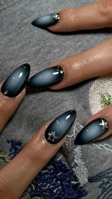 Black With Blue Nails, Nail Designs With Navy Blue, Black And Navy Blue Nails, Navy Blue And Black Nails, Blue Black And Silver Nails, Navy Silver Nails, Nail Art Navy Blue, Nail Ideas Navy Blue, Navy Aura Nails