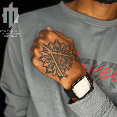 Hand Tattoo Mandala Men, Mandala Tattoo Design Mens Hand, Mandala Tattoo Hand, Hand Tattoos For Guys Men, Hand Tattoo Men, Hand Tattoos Men, Tattoo Designs Men Forearm, Mandala Hand Tattoo, Tattoo Freedom