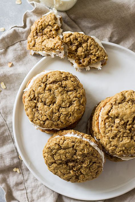 These childhood classics just got a face lift. These Homemade Oatmeal Cookies are way better than the store bought versions!! Pumpkin Oatmeal Cream Pies, Oatmeal Cream Pie Cookies, Cream Pie Cookies, Homemade Oatmeal Cream Pies, Homemade Oatmeal Cookies, Oatmeal Cream Pie, Chocolate Chip Shortbread Cookies, Pumpkin Oatmeal Cookies, Salted Caramel Mocha