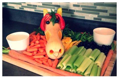 Kentucky Derby themed veggie tray 2015 Kentucky Derby Veggie Tray, Vegetable Platter, Kentucky Derby Party, Veggie Tray, Derby Party, Kentucky Derby Hat, Kids Ideas, Derby Hats, Fun Food