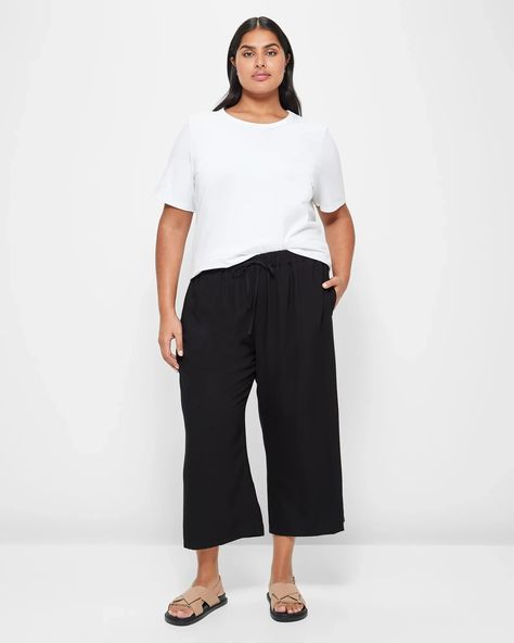 Plus Size Cropped Culotte Pants | Target Australia Plus Size Cropped, Target Australia, Culotte Pants, Versatile Pants, Stylish Plus, Black Colour, Cropped Pants, Womens Bottoms, Size 16