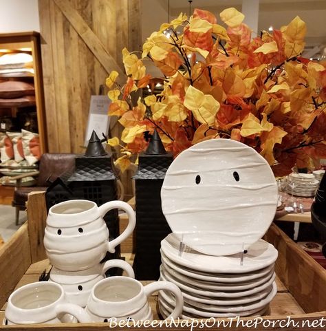 Fall Dinnerware Shopping & Beautiful Embossed White Chargers On Sale Dinner Plates Fall, Rustic Wall Decor Ideas, Mummy Decor, Halloween Kitchenware, Fall Plates, Halloween Dinnerware Sets, Halloween Ceramics Plates, Modern Kitchen Inspiration, Fall Pottery