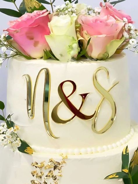 26pcs Letter Design Cake Decoration, Gold PMMA Ornament For Cake Decor | SHEIN USA Diy Wedding Desserts, Alphabet Cake, Cake Lettering, Surprise Engagement, Clear Balloons, Design Cake, Balloon Stands, Wedding Week, Acrylic Cake Topper