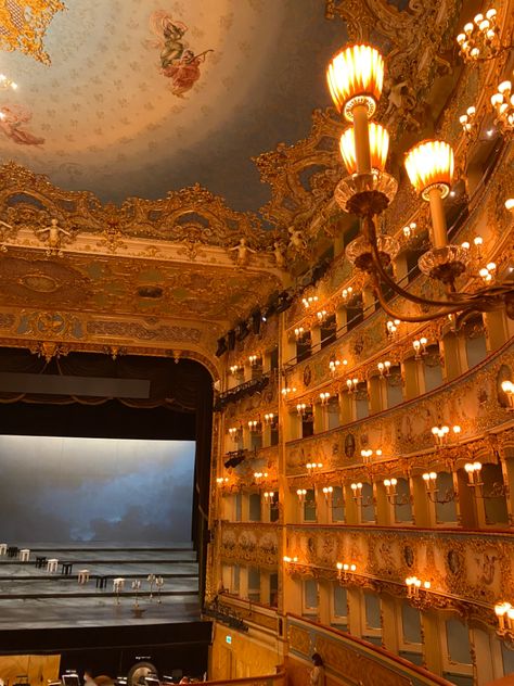 #theater #opera #play #venice #italian #italy #europe #aesthetic #vacances #travel #architecture #nightlife #oldmoney Venice Aesthetic, Nightlife Aesthetic, Travel Architecture, Europe Aesthetic, Old Money, Night Life, Venice, Theater, Opera