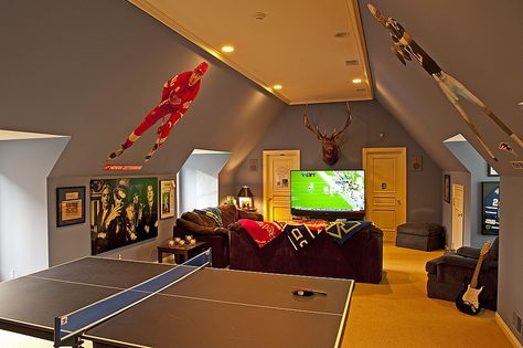 . Attic Arcade Room, Loft Conversion Games Room, Contemporary Game Room, Attic Game Room, Bonus Room Decorating, Dope Rooms, Ceilings Ideas, Bonus Room Design, Room Above Garage