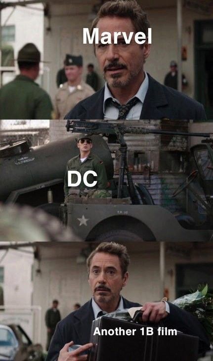 Marvel Vs Dc Memes Funny, Dc Vs Marvel, Funny Marvel, Funny Marvel Memes, Movie Memes, Dc Memes, Marvel Vs Dc, Dc Movies, Avengers Memes