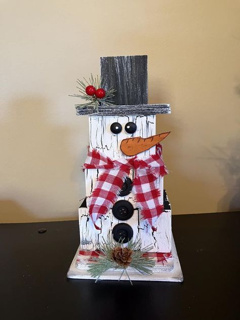 Jenga Blocks Snowman, Jenga Snowman, Jenga Block Snowman, Jenga Block Crafts, Jenga Blocks, Christmas Crafts To Sell, Block Craft, Snowman Crafts, Craft Night