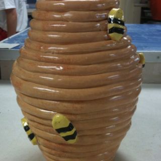 Coil constructed vase. Beehive Coil Pot, Heart Coil Pot, Ceramic Coil Vase Ideas, Ceramic Art Coil, Coil Pots Aesthetic, Coil Sculpture Ideas, Coil Construction Ceramics, Smooth Coil Pots, Coil Vessels Ceramics