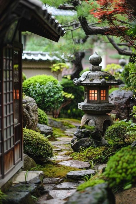 Yard Zen, Zen Water Fountain, Japanese Garden Backyard, Japanese Garden Style, Japanese Stone Lanterns, Tiny Garden Ideas, Pagoda Garden, Japanese Garden Landscape, Court Yard