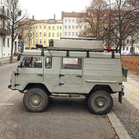 Vw T3 Syncro, Motorcycle Camping Gear, Overland Truck, Vw Bus Camper, Combi Vw, Motorcycle Camping, Overland Vehicles, Cool Vans, Expedition Vehicle