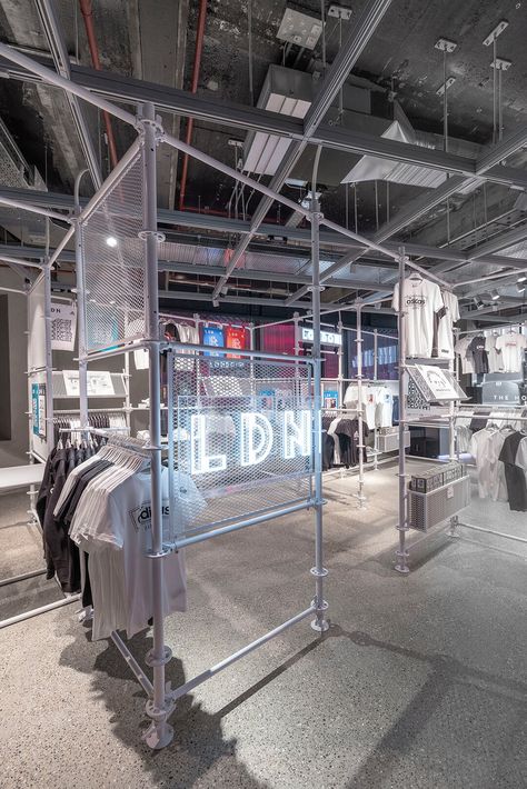 FRAME | How Adidas is keeping its flagships relevant as retail goes phygital Scaffolding Design, Online Architecture, Retail Interior Design, Architecture Magazine, Retail Store Design, Retail Interior, Store Displays, Scaffolding, Retail Space