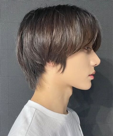 Beomgyu Side Profile, Celebrity Look Alike, Celebrity Style Red Carpet, Body Picture, Side Profile, Celebrity Art, Hair Inspo, بلاك بينك, Pretty People