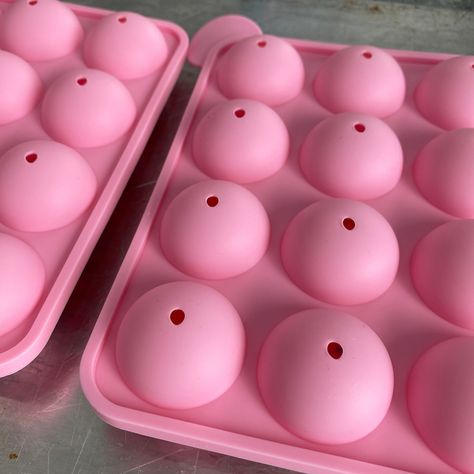 Foolproof Cake Pops, How To Make Cake Pops Using Silicone Mold, Cake Pops With Mold How To Make, How To Dry Cake Pops, How To Bake Cake Pops, Cake Pops Using Molds, Cake Pop Arrangement Ideas, Cake Pop Mold Recipe, How Many Cake Pops Does One Box Make