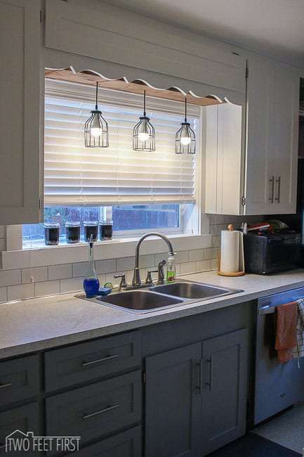 Are you looking for a pendant light but are having a hard time finding it? Here is the perfect industrial DIY Pendant Light. Lighting Over Sink, Sink Remodel, Sink Window, Kitchen Sink Lighting, Best Kitchen Lighting, Kitchen Lighting Design, Kitchen Lighting Fixtures, Kitchen Decorating, Kitchen Remodeling Projects