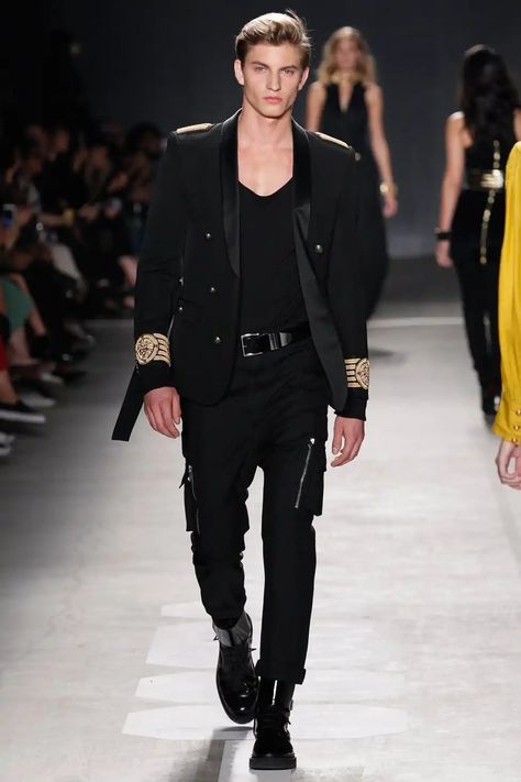 H&m Collaboration, Balmain Style, Balmain Collection, H&m Fashion, Gay Fashion, Black Men Fashion, Big Fashion, Wearing Black, Look Fashion